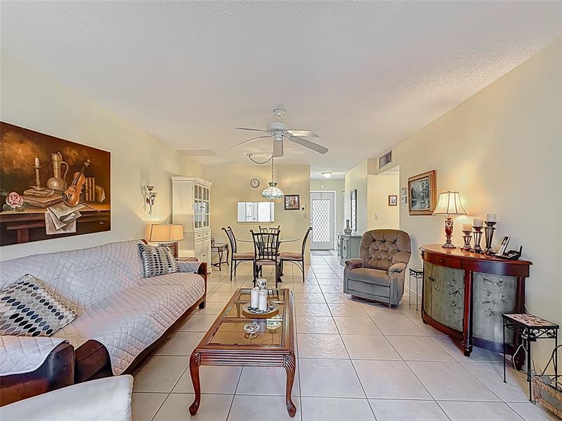 Image 29 of 59 For 5001 34th St  201