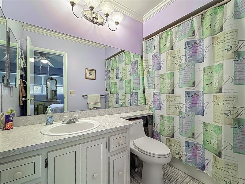 Image 31 of 59 For 5001 34th St  201