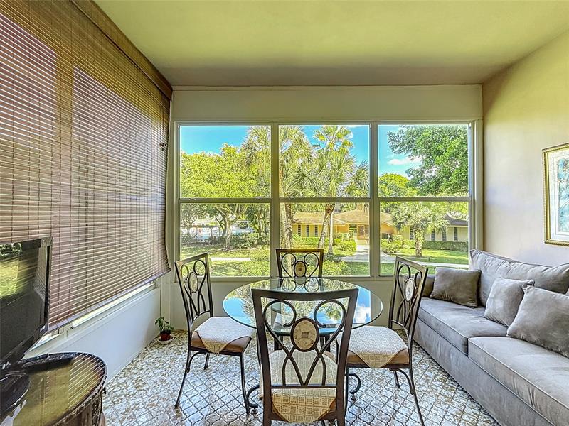 Image 41 of 59 For 5001 34th St  201