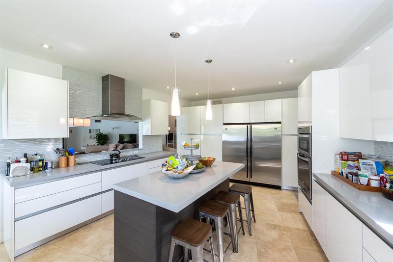 Image 10 of 31 For 6205 108 St  