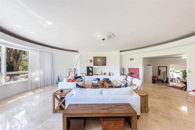 Image 12 of 31 For 6205 108 St  