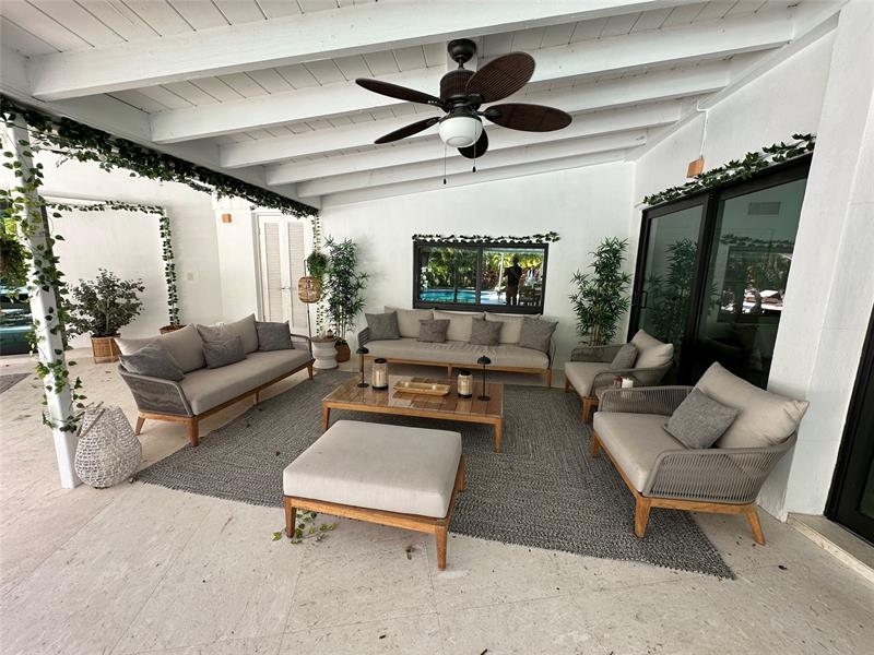 Image 6 of 31 For 6205 108 St  