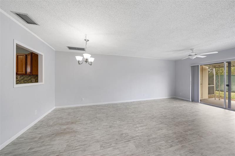 Image 15 of 32 For 20962 Sedgewick Dr