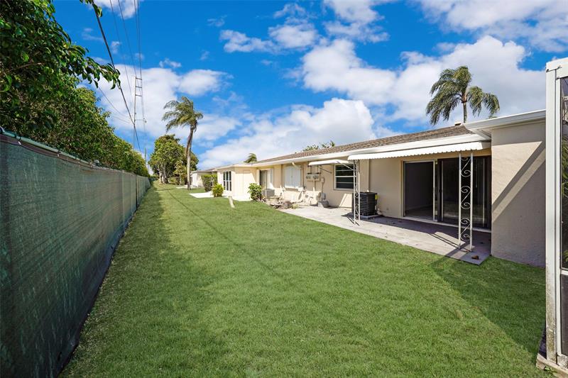 Image 23 of 32 For 20962 Sedgewick Dr