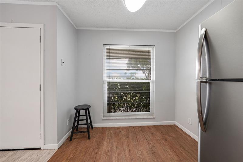 Image 8 of 32 For 20962 Sedgewick Dr