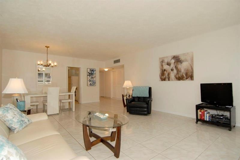 Image 5 of 26 For 3850 Galt Ocean Dr  1204