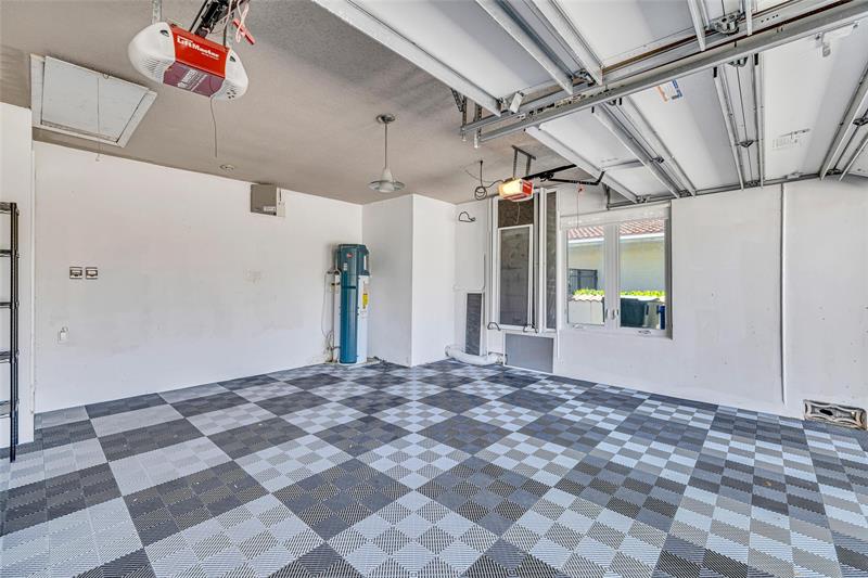Image 40 of 74 For 3308 38th St