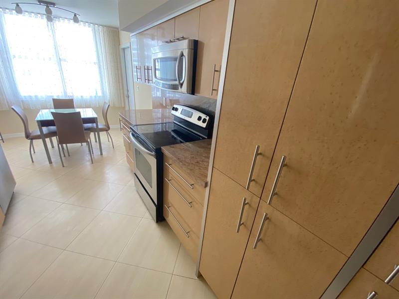 Image 10 of 20 For 2751 Ocean Dr  1002s