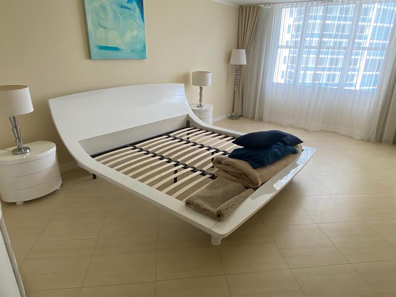 Image 15 of 20 For 2751 Ocean Dr  1002s