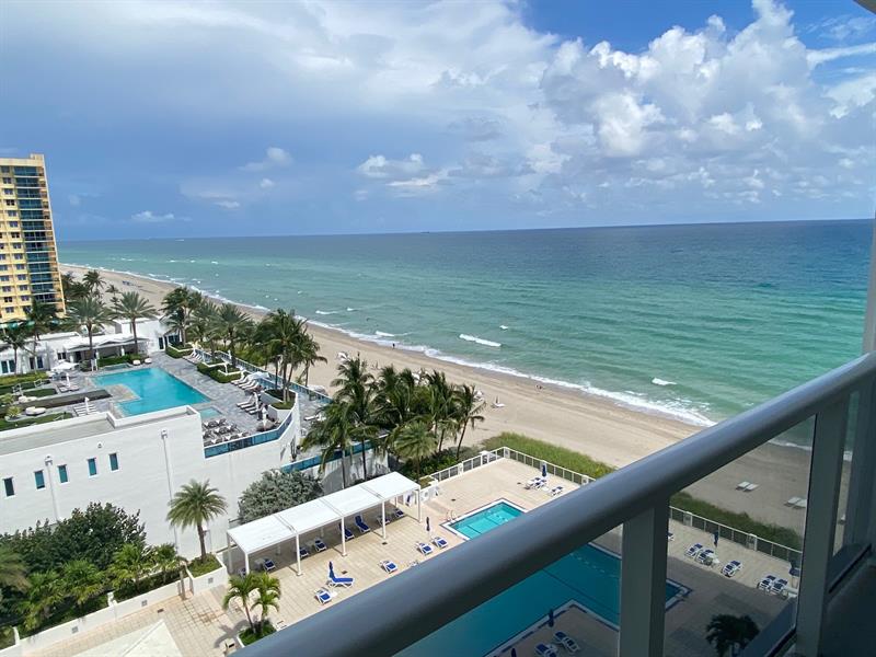 Image 3 of 20 For 2751 Ocean Dr  1002s