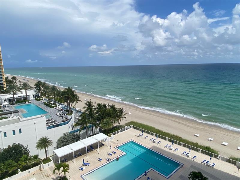Image 5 of 20 For 2751 Ocean Dr  1002s