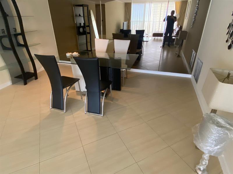Image 8 of 20 For 2751 Ocean Dr  1002s