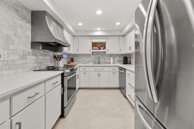Image 9 of 20 For 1655 115th St  10b