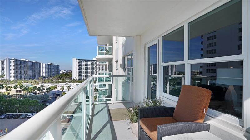 Image 52 of 64 For 3550 Galt Ocean Dr  804