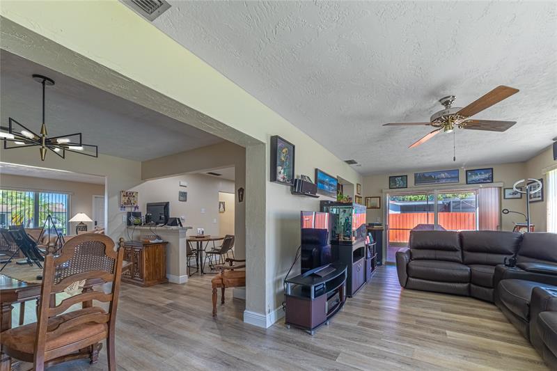Image 14 of 40 For 11420 18th St