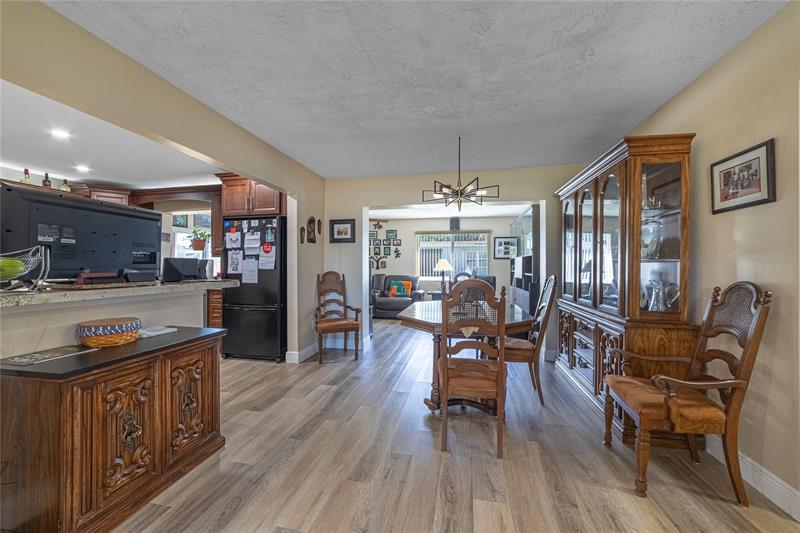 Image 15 of 40 For 11420 18th St