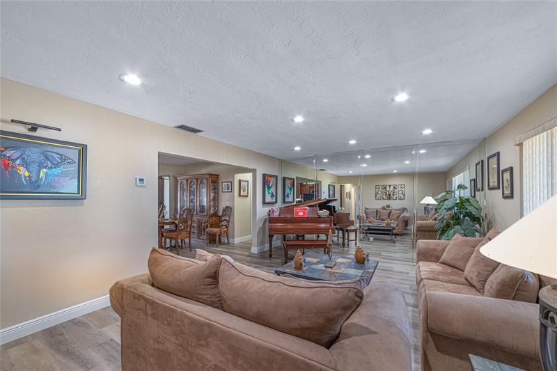 Image 29 of 40 For 11420 18th St