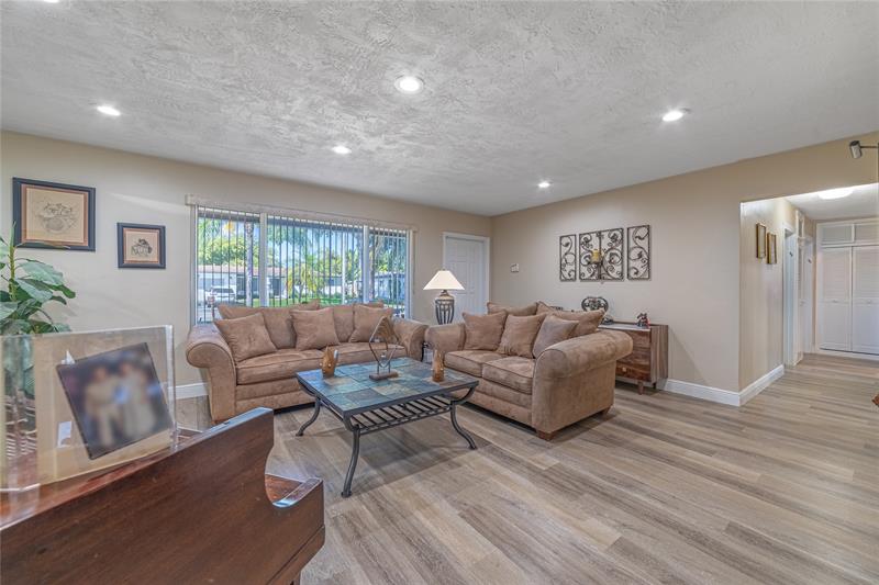 Image 31 of 40 For 11420 18th St