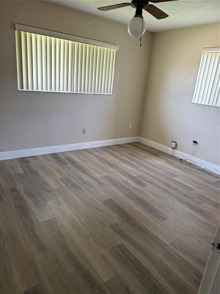 Image 36 of 40 For 11420 18th St