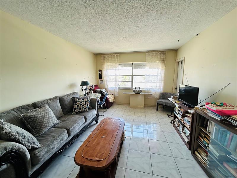 Image 5 of 10 For 4451 16th St  K308