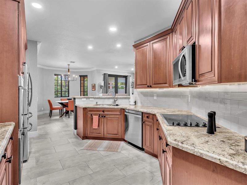 Image 16 of 42 For 2603 Center Court Dr  1