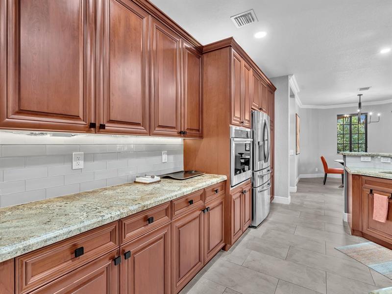 Image 17 of 42 For 2603 Center Court Dr  1