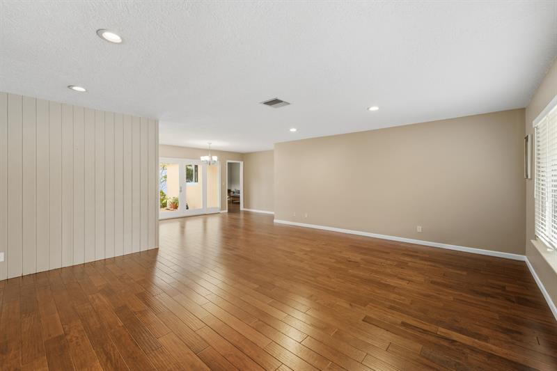 Image 19 of 26 For 3697 19th Ave