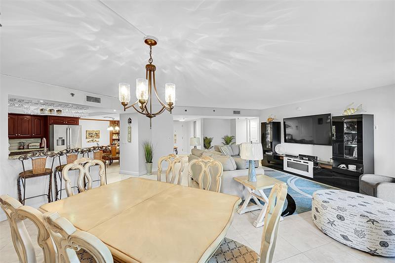 Image 16 of 48 For 2900 14th Street Cswy  304