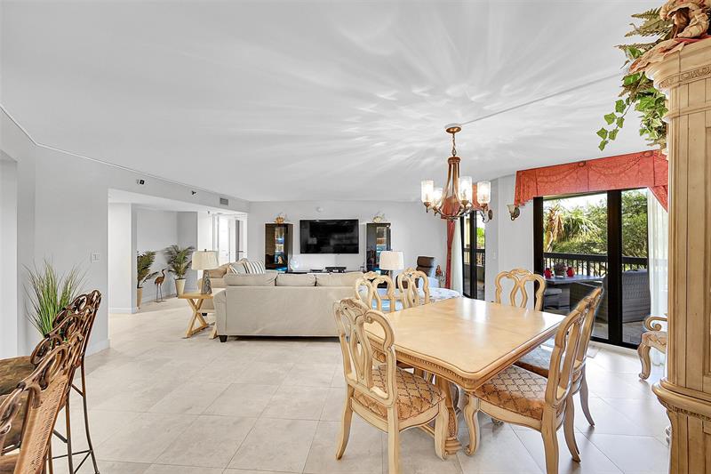 Image 4 of 48 For 2900 14th Street Cswy  304