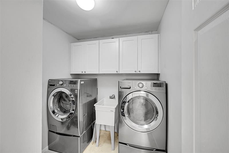 Image 9 of 48 For 2900 14th Street Cswy  304