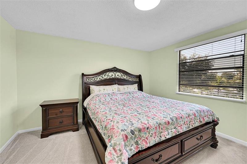 Image 18 of 26 For 6109 Balboa Cir  305