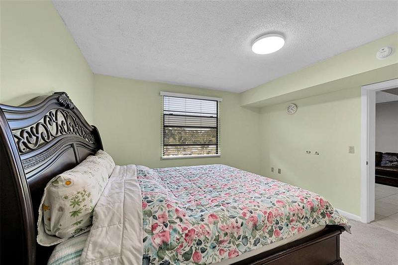 Image 20 of 26 For 6109 Balboa Cir  305