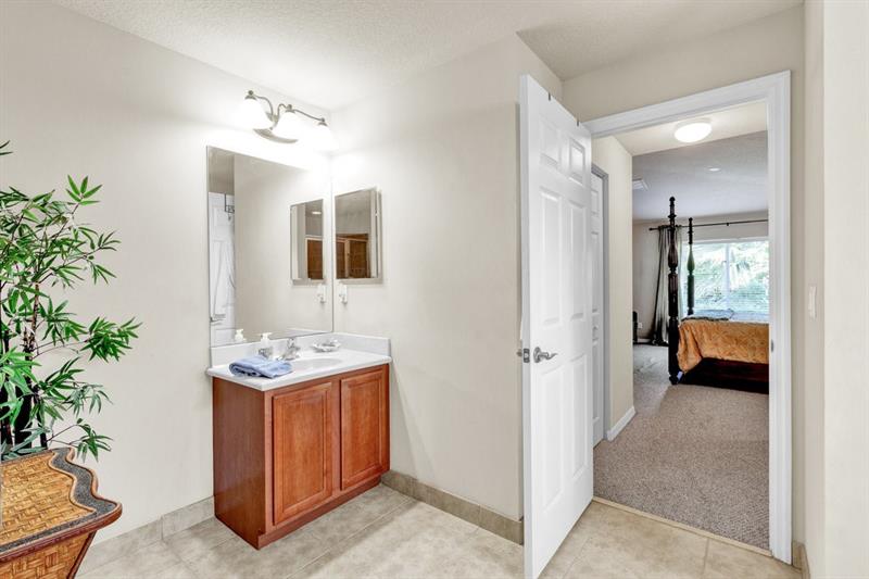 Image 17 of 42 For 4528 56th Ln