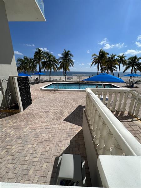 Image 13 of 15 For 1000 Ocean Blvd  15j