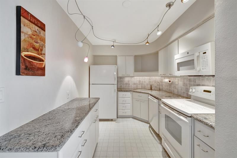 Image 18 of 59 For 3300 36th St  609