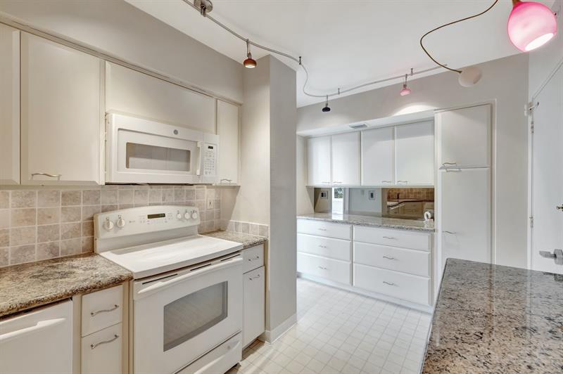 Image 20 of 59 For 3300 36th St  609