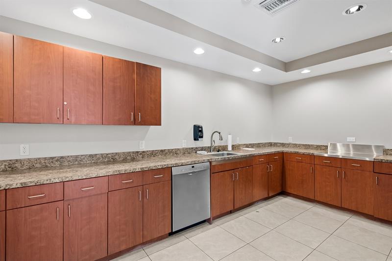 Image 58 of 59 For 3300 36th St  609
