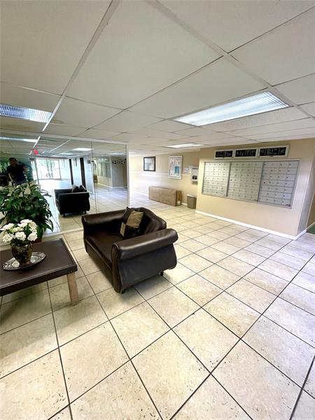 Image 6 of 27 For 2000 Atlantic Shores Blvd  306