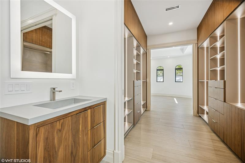 Image 23 of 68 For 5740 21st Rd