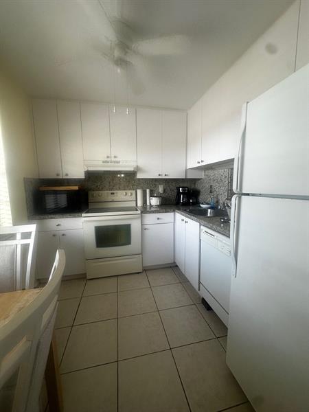 Image 4 of 15 For 4898 29th Ct  409