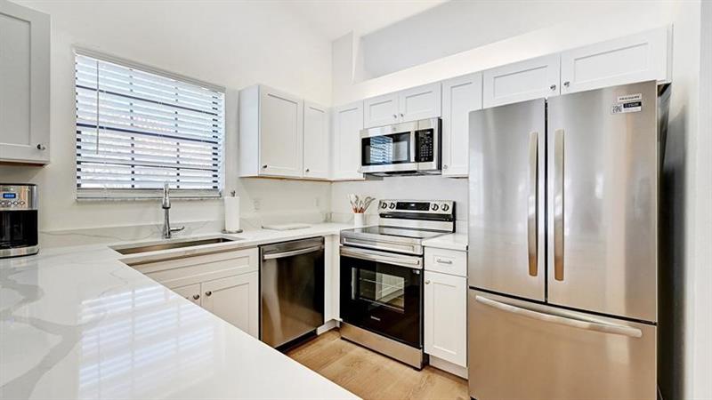 Details for 810 Congressional Way  810, Deerfield Beach, FL 33442