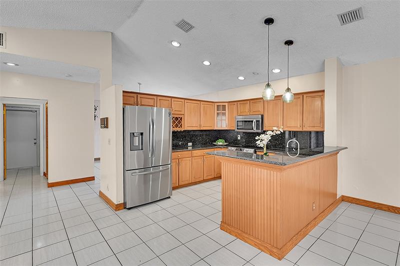 Image 13 of 59 For 8899 47th Dr