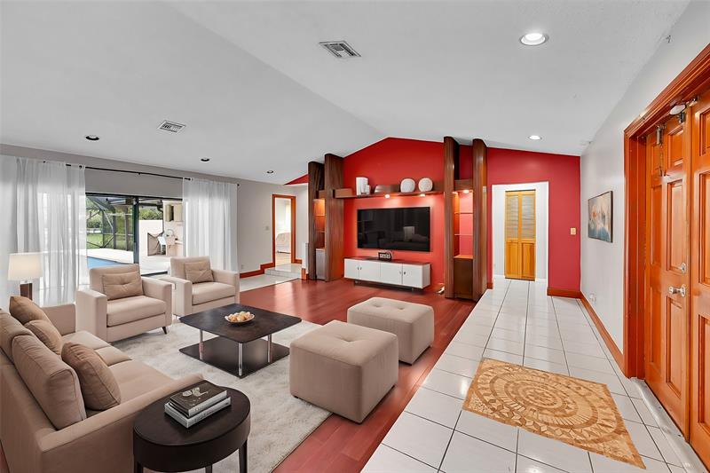 Image 15 of 59 For 8899 47th Dr