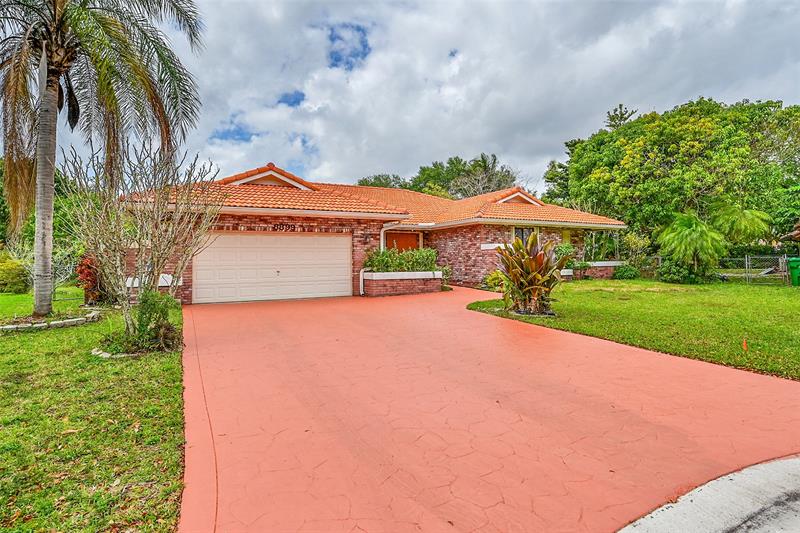 Image 23 of 59 For 8899 47th Dr