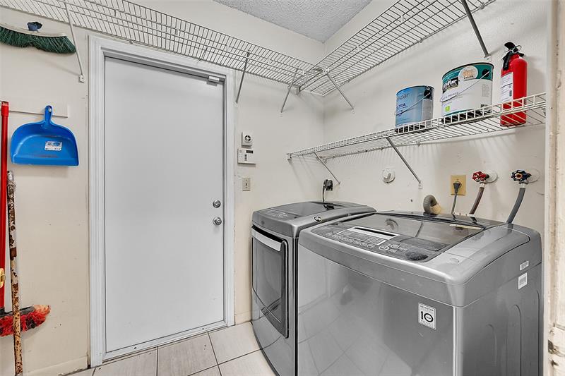 Image 27 of 59 For 8899 47th Dr