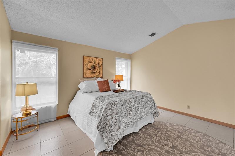 Image 28 of 59 For 8899 47th Dr
