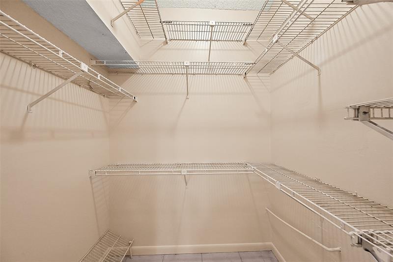 Image 33 of 59 For 8899 47th Dr