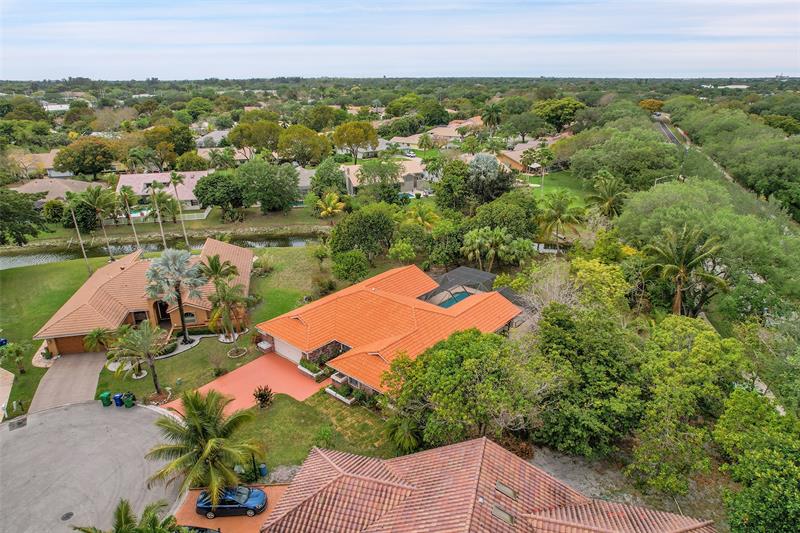 Image 52 of 59 For 8899 47th Dr