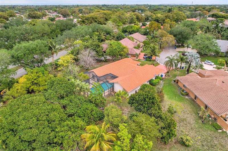 Image 53 of 59 For 8899 47th Dr