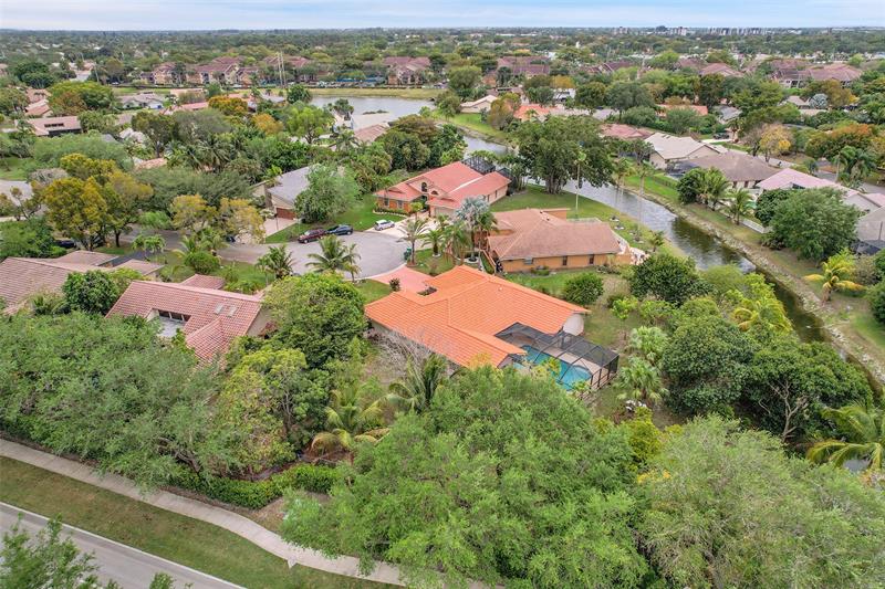 Image 54 of 59 For 8899 47th Dr